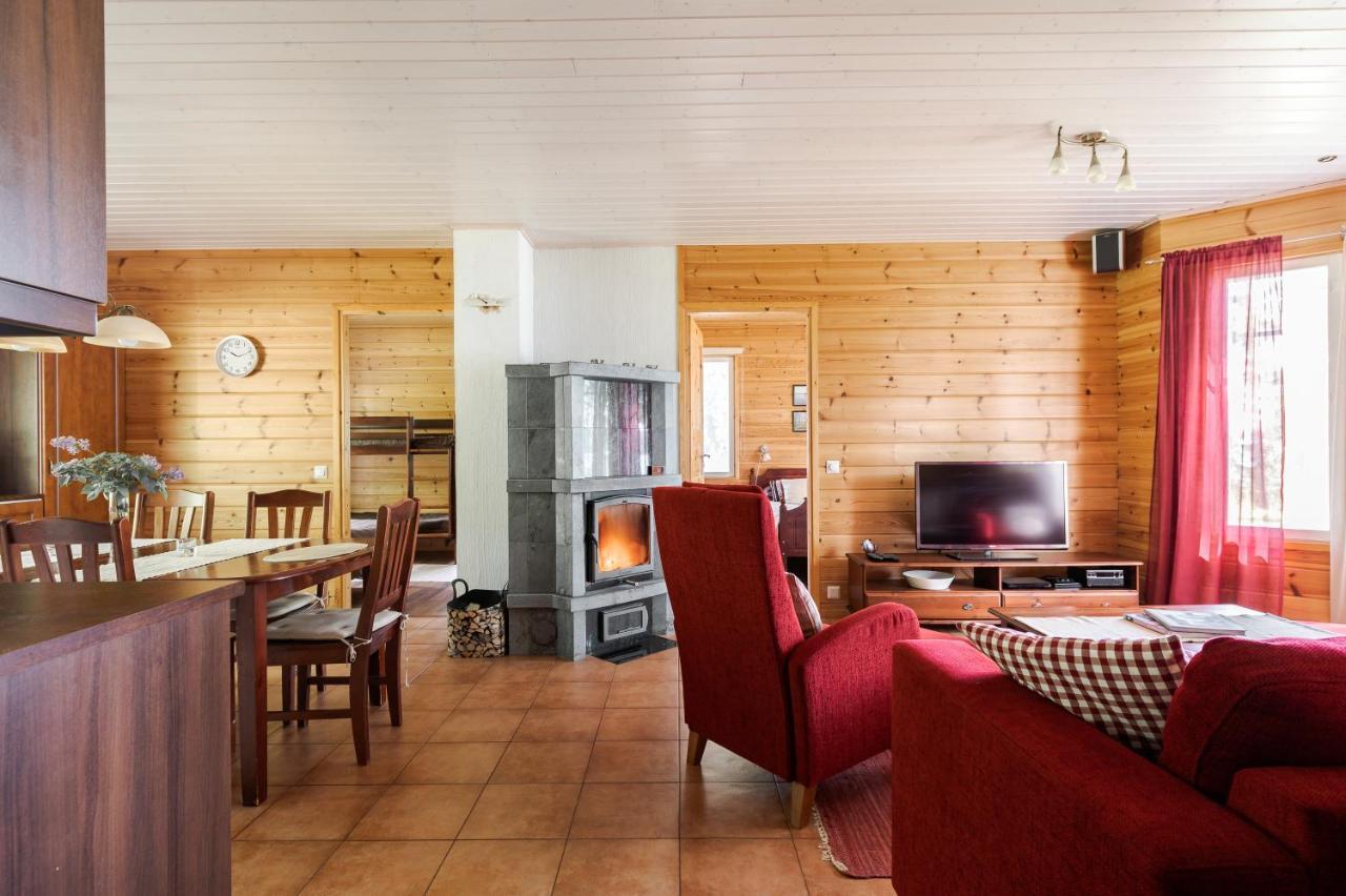 Villa Suvituuli | Paajoen Vuokramoekit Himos Exterior foto